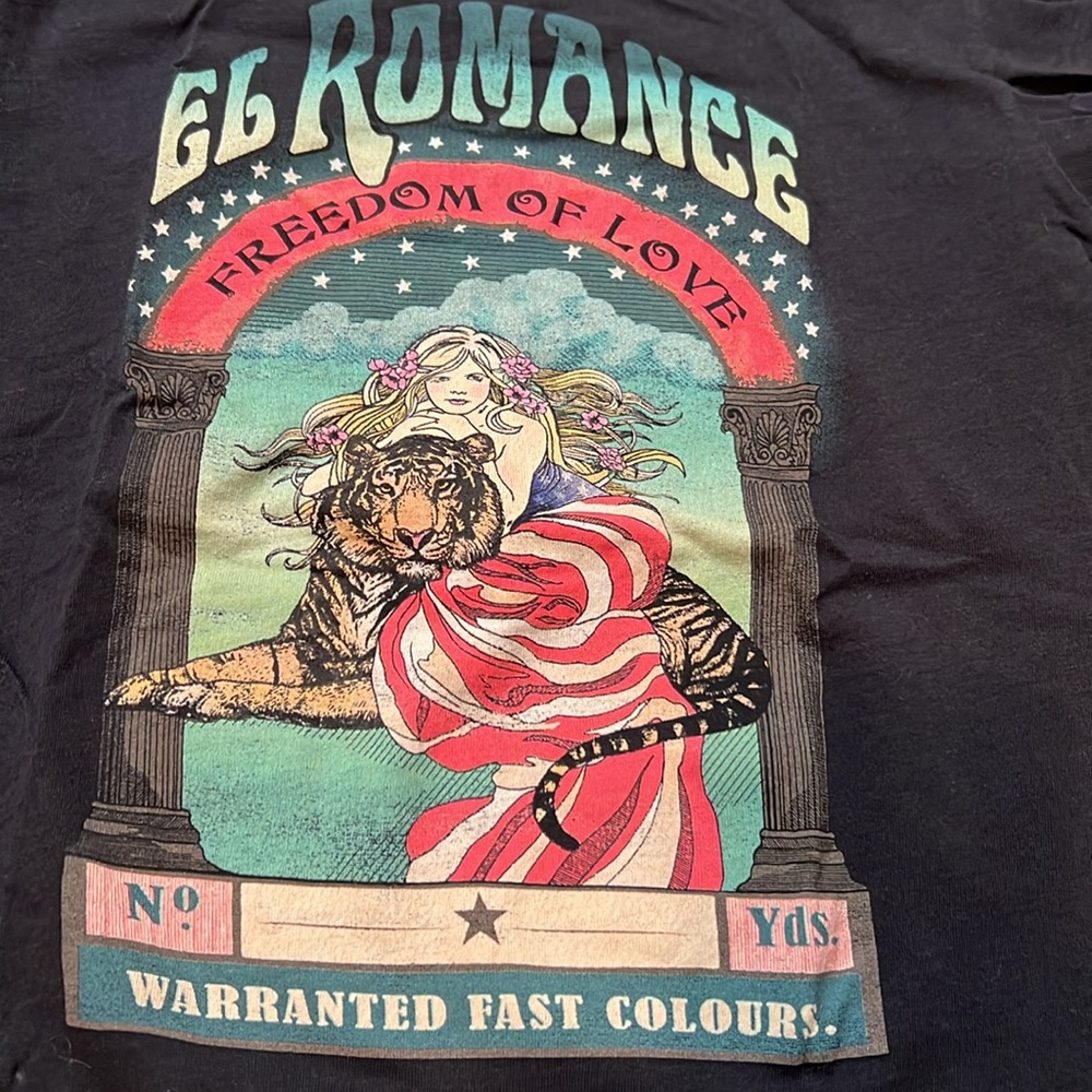 Black VINTAGE SPELL Tshirt - Picture 2 of 4